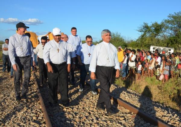 Bispos da CNBB Regional Nordeste 4 visitam comunidades e famílias impactadas pelos projetos econômicos do Piauí