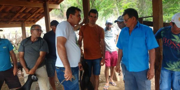 O CEFAS REALIZOU CAPACITAÇÃO PRÁTICA DE MANEJO SANITÁRIO COM CRIADORES DE CAPRINOS NA COMUNIDADE SÃO JOÃO DE SENE!