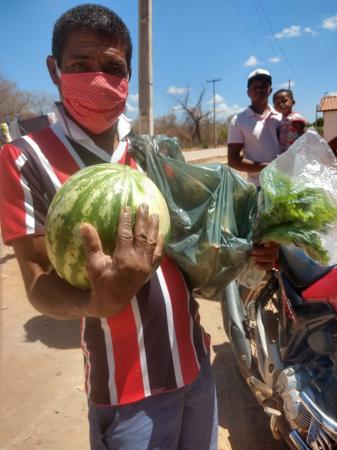 Produtos da Agricultura Familiar São Distribuídos Nas Periferias da Cidade de Oeiras!