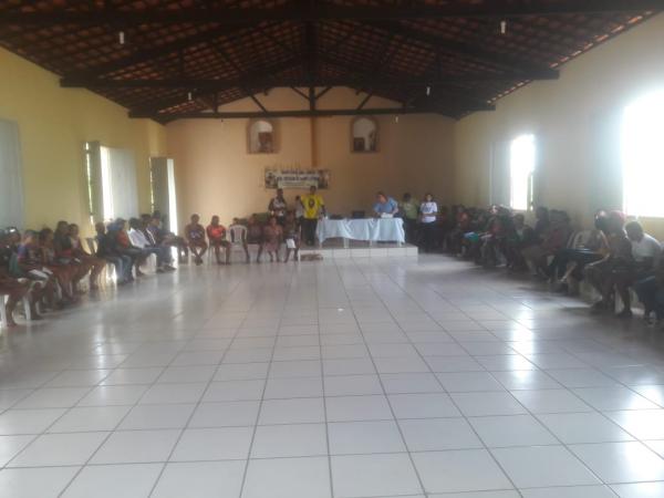 CEFAS PARTICIPA DE DISCUSÃO SOBRE O FECHAMENTO DA ESCOLA MUNICIPAL DA COMUNIDADE QUILOMBOLA DE CANTO FAZ FRADE.